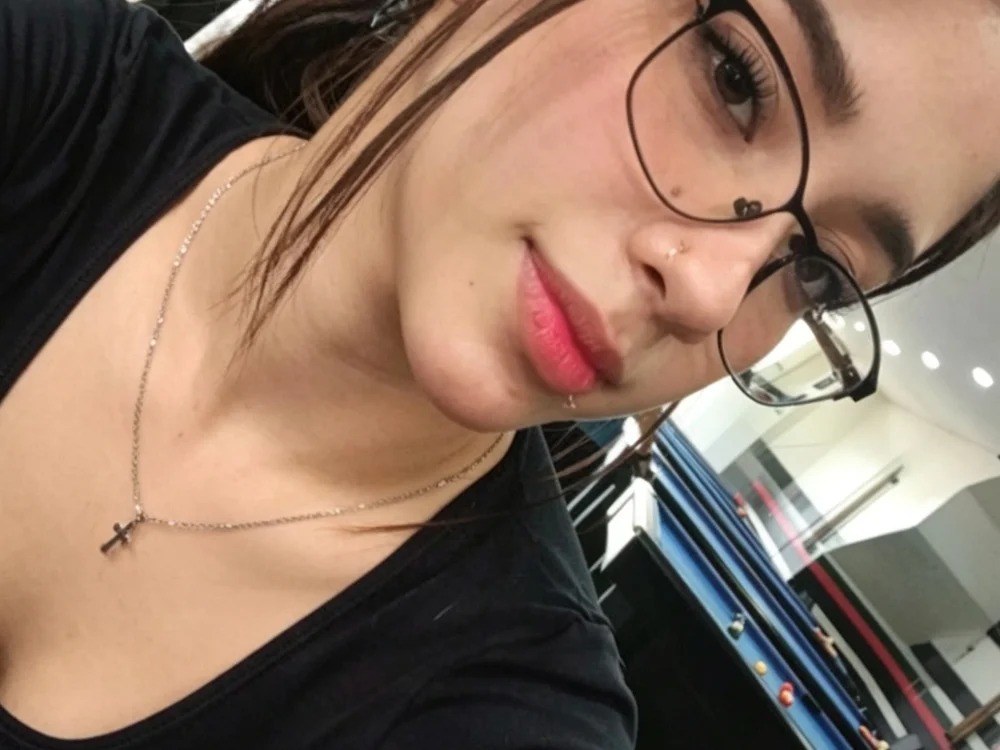 Lia_Wes