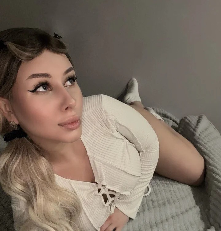 Lillie_blonde