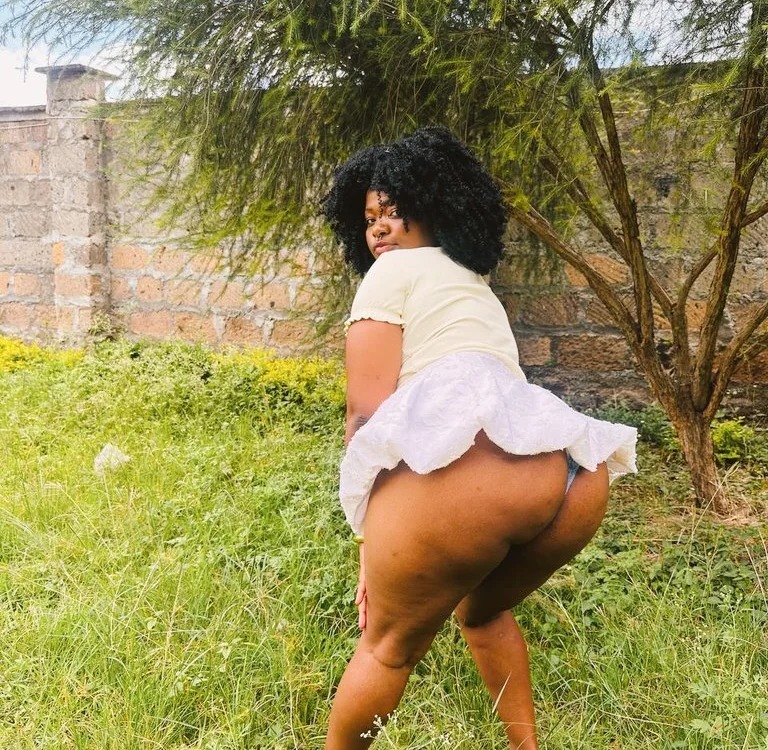 Lillybee74