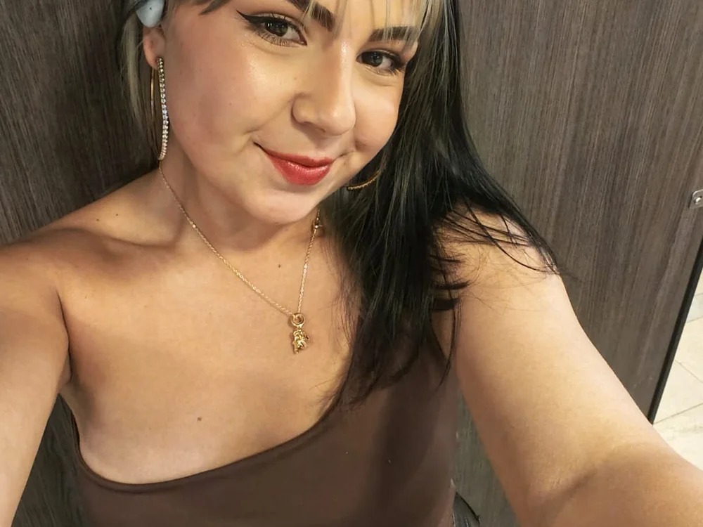 LilyCarter_Pink