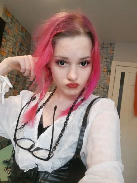 LolaSweetAngel