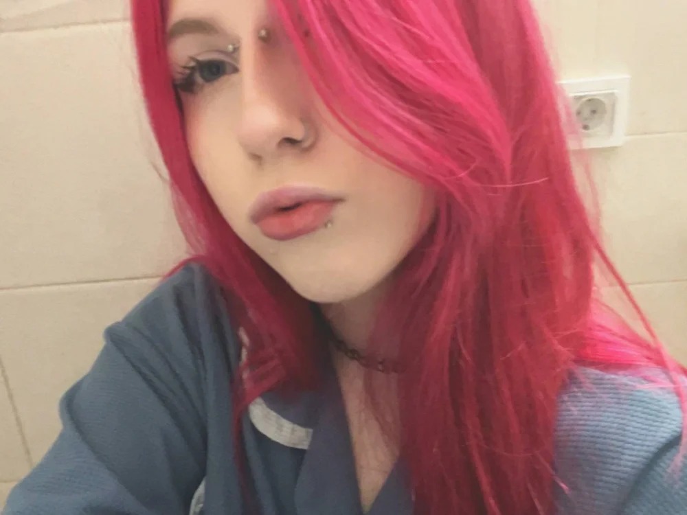 Lola_Ray_