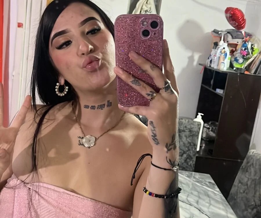 Luxury_altgirl
