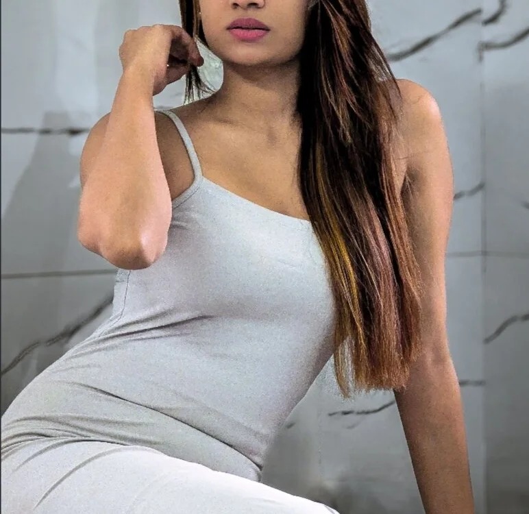 MISS-REENA_