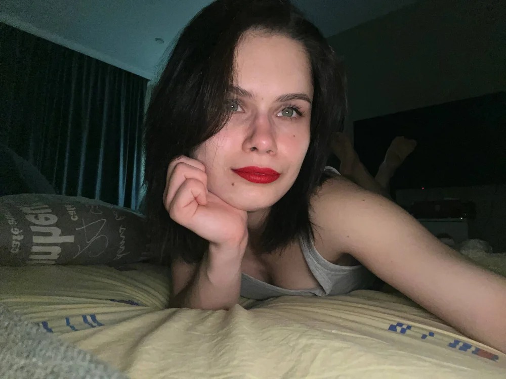 Madeleine_Holt