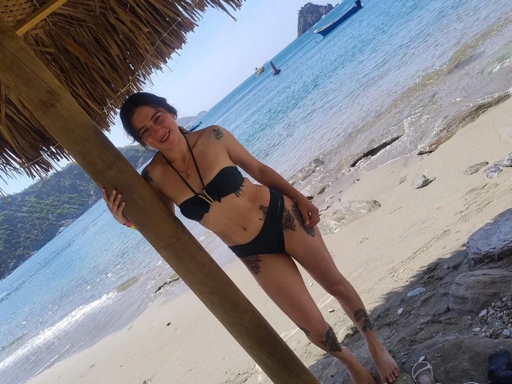 Melody_Bluee_