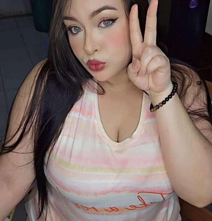 Mia2098