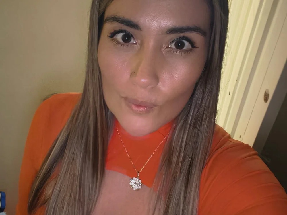 MiaAmadorVS