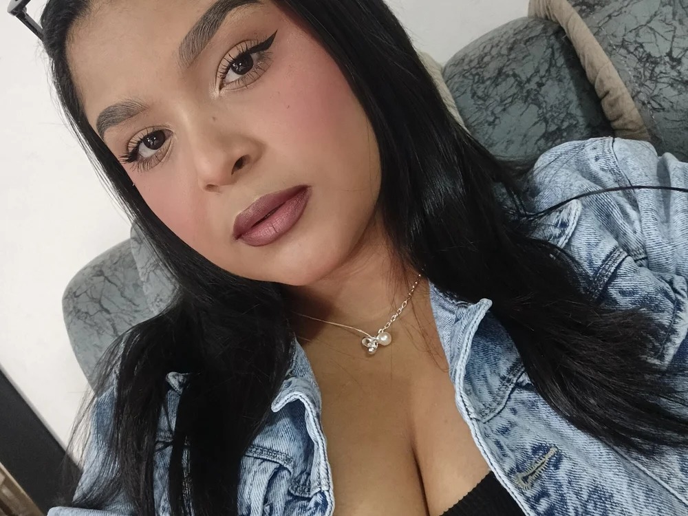 MiaBlakeXXX