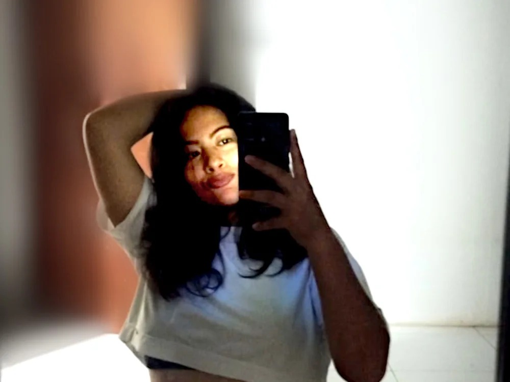Mia_Cherryx