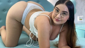 mia-cuttee