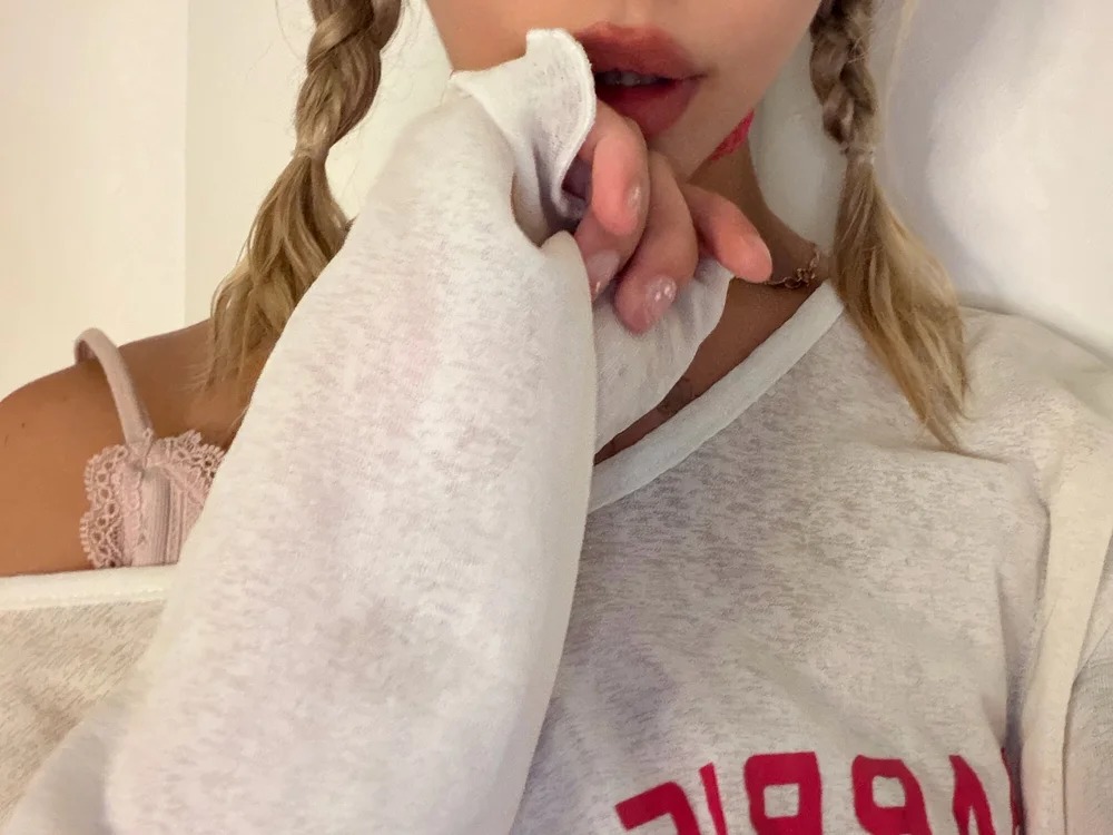 Mia_Delvane