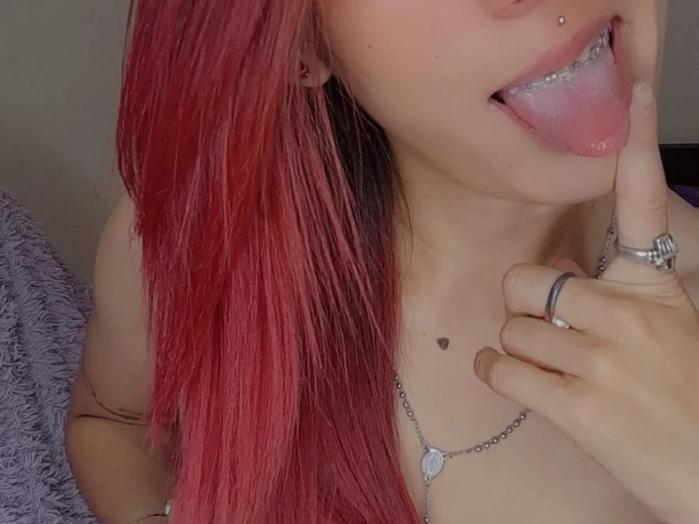 Mia_Valenne