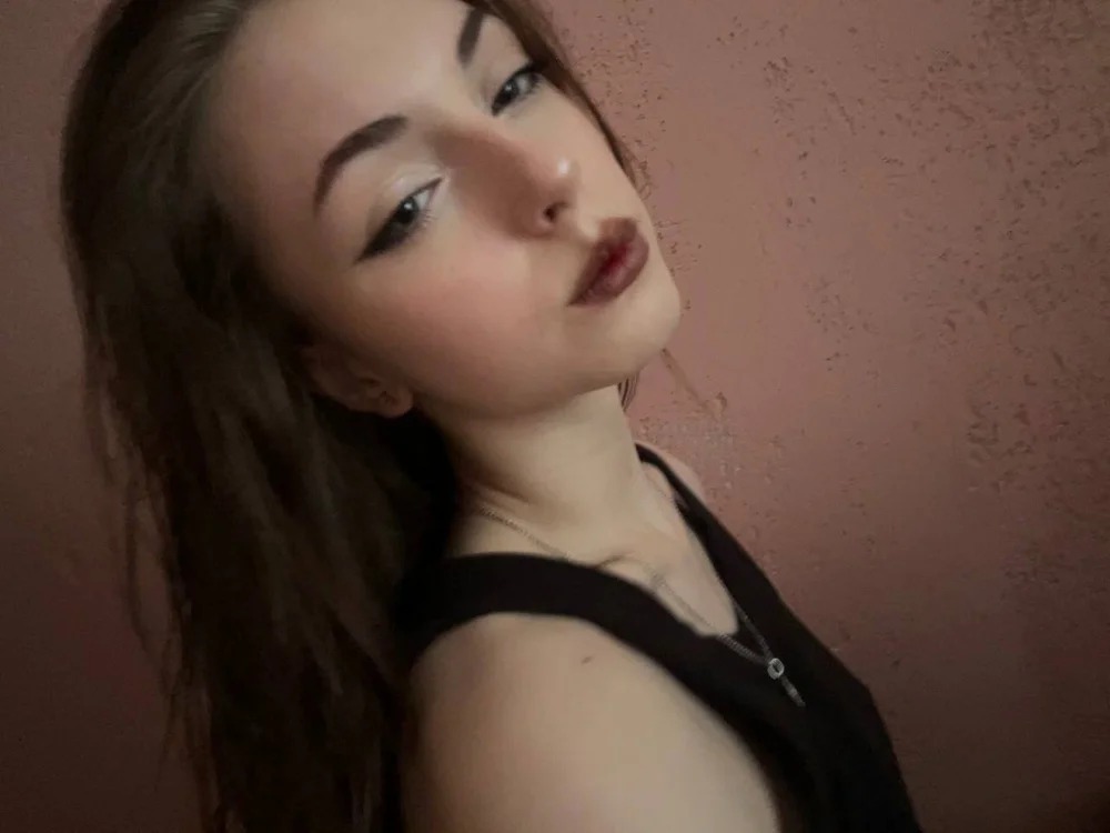 Mia_meowt