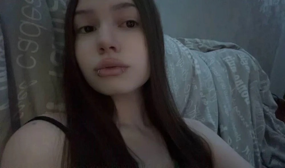 Mia_pinkie