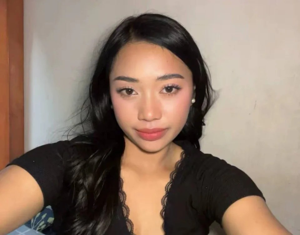 MickieCostlow