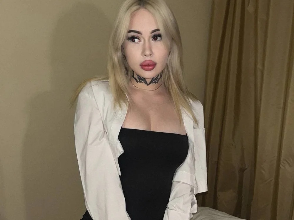 Mika_Lux