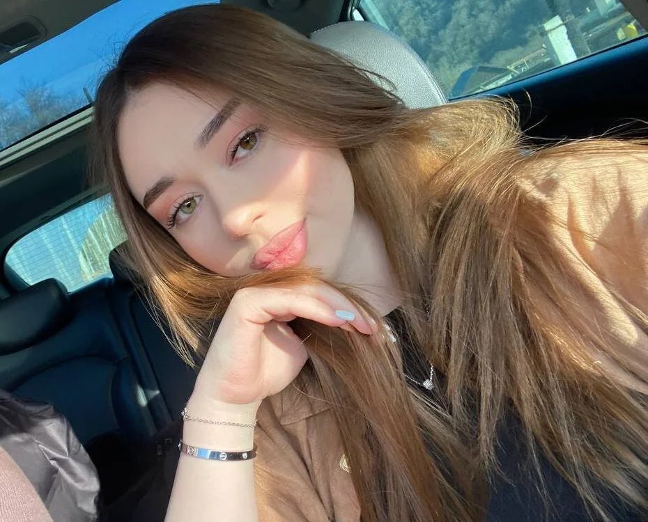 Mira_Blow