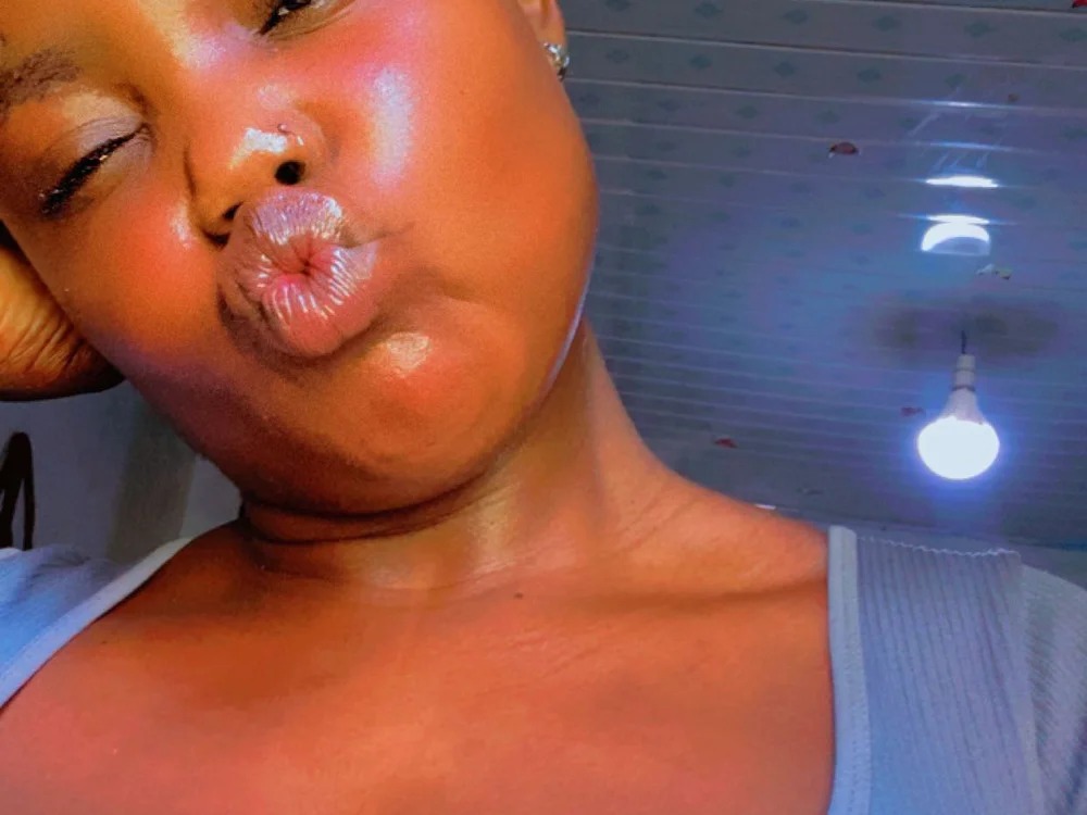 Miss-curvy23