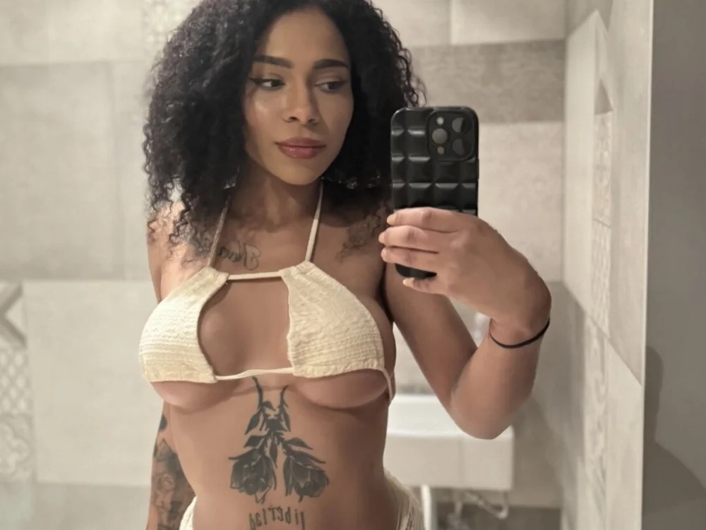NaomiSavage