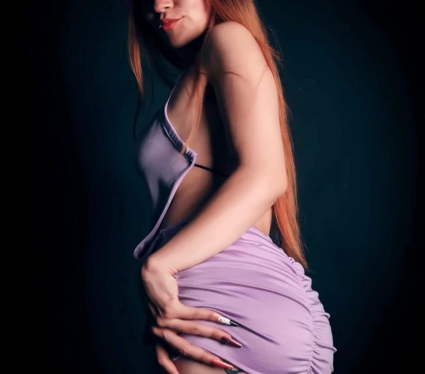 Naomy8