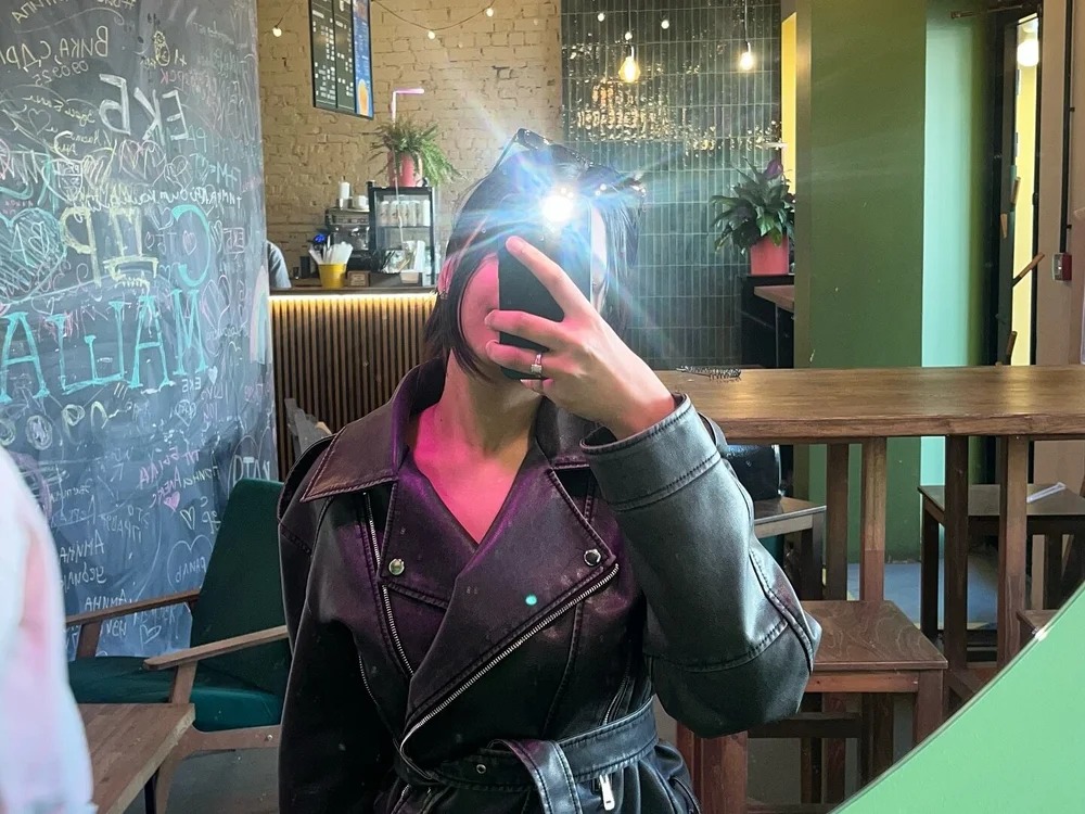 Naughty_Trishaa