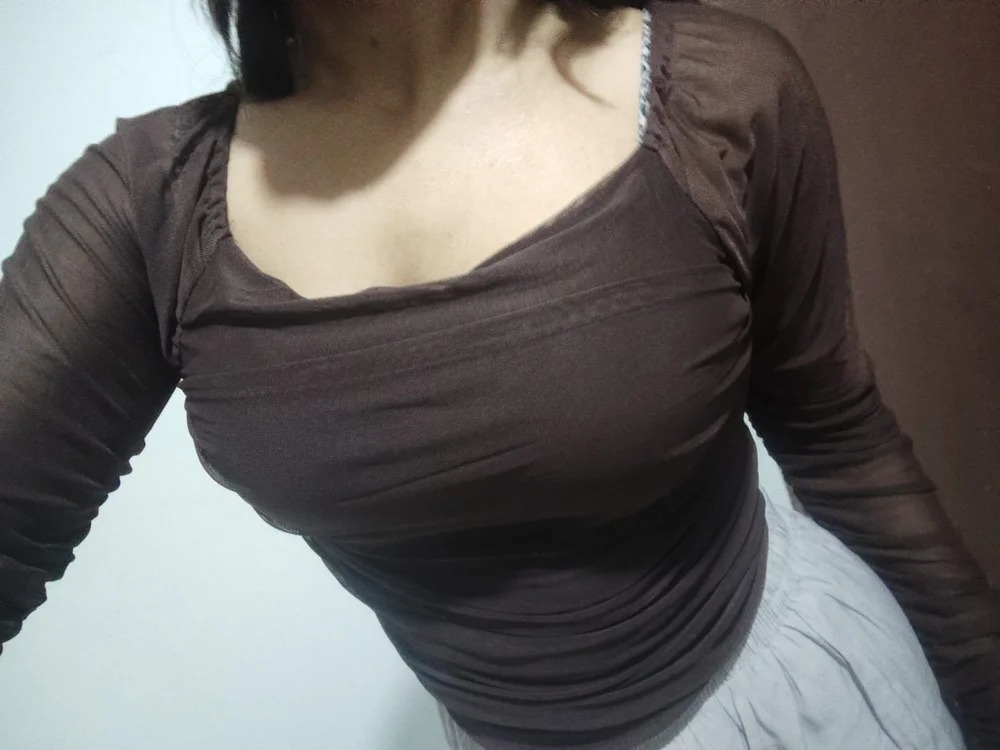 Naughtyy-_amisha