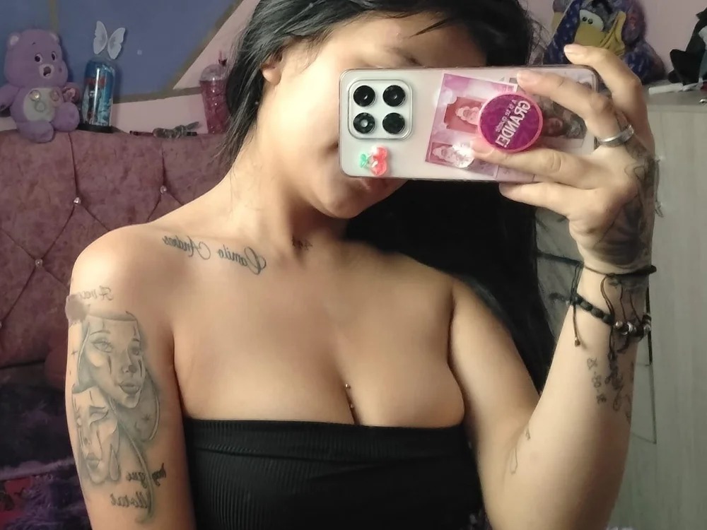 Nicolee_Saint