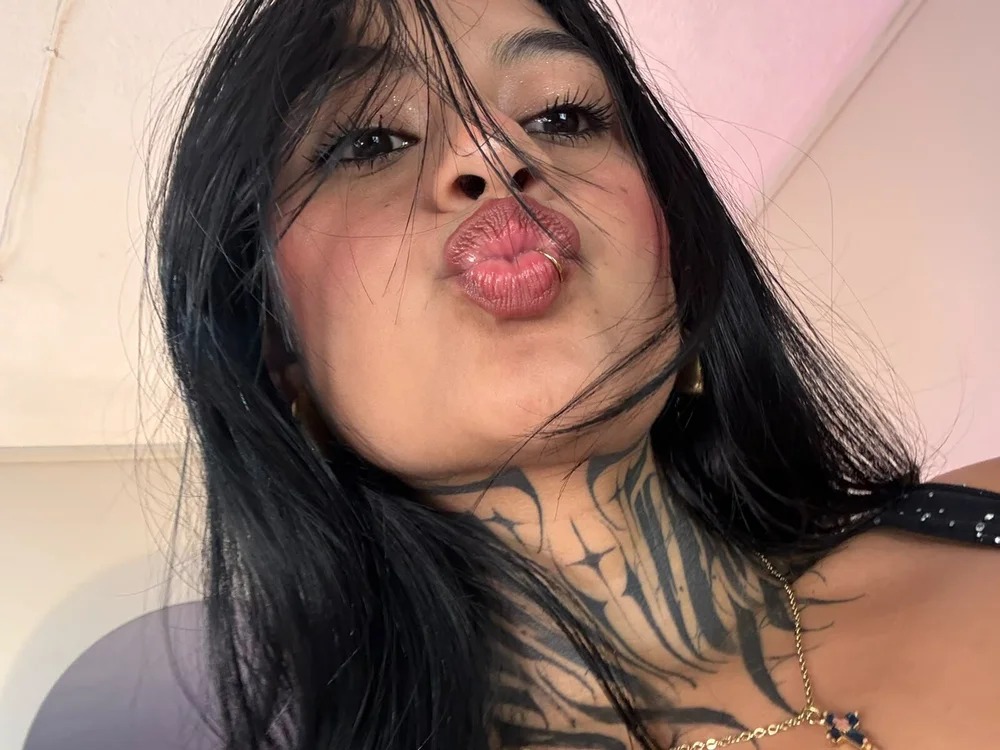 Nicolle_Sweett__