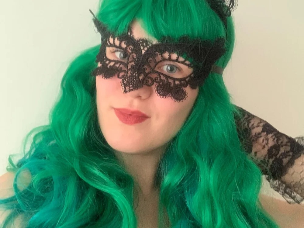 NikkiSweetGirl