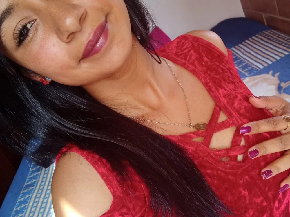 Noemy_Foxxx