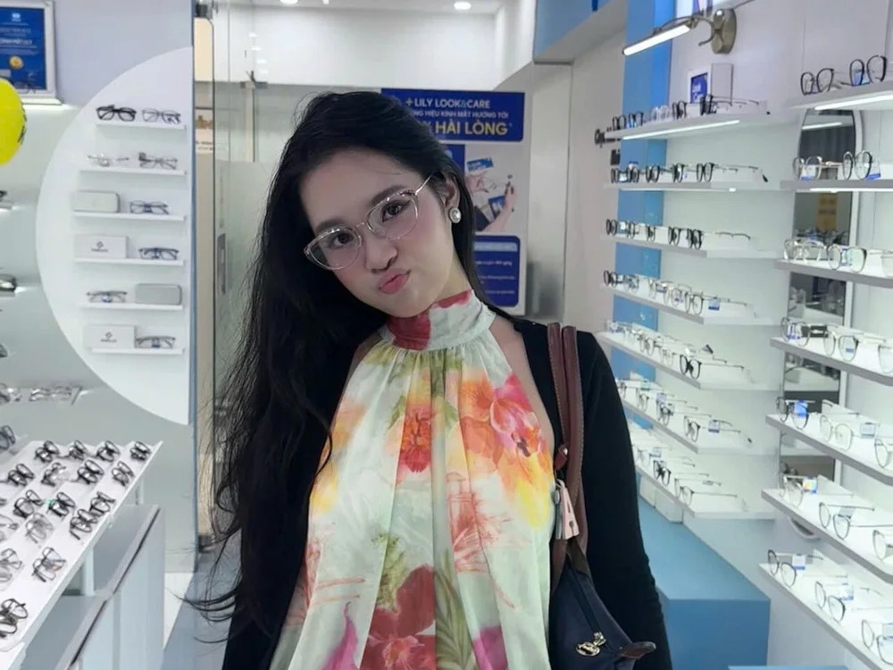 Olivia868