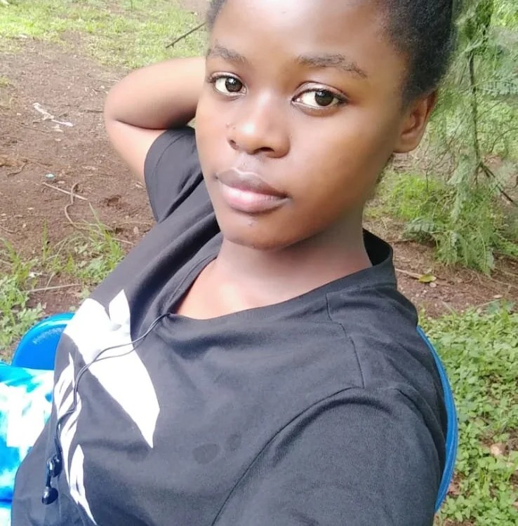 PRETTY-SHANNIA