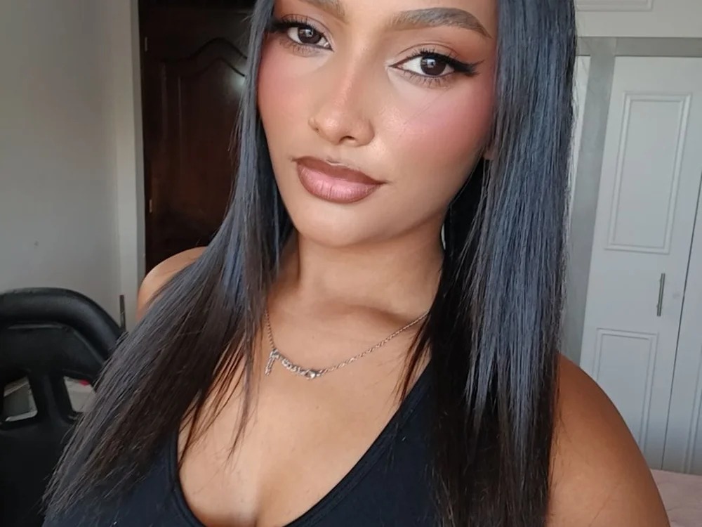 Paula_Akari
