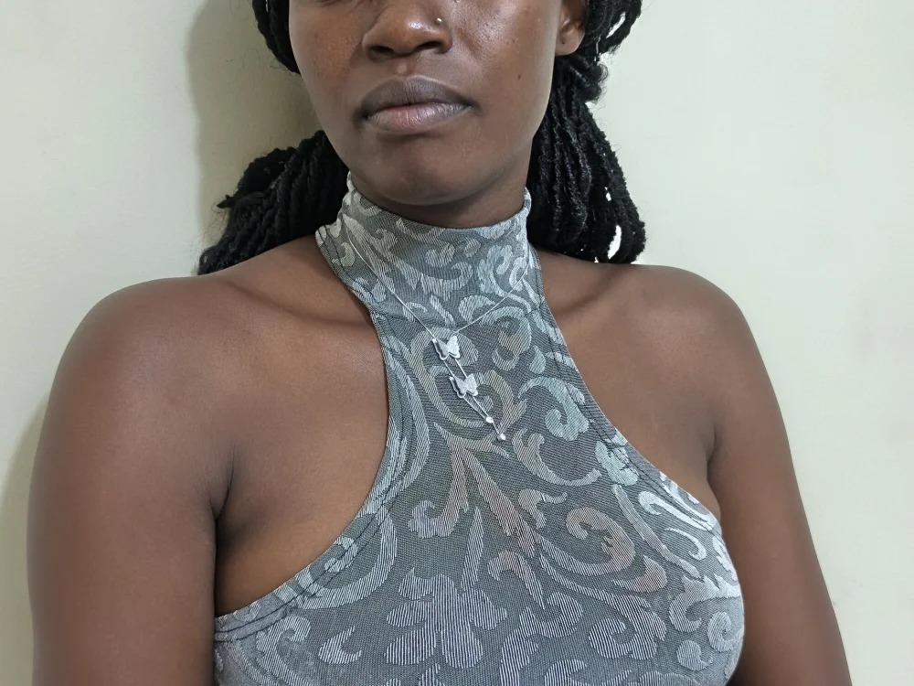 Pettite_ebony1