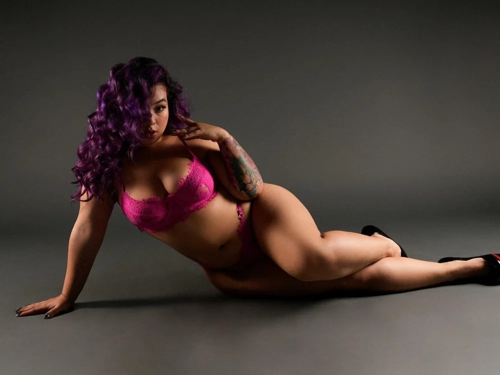 Purplemaggie_queen
