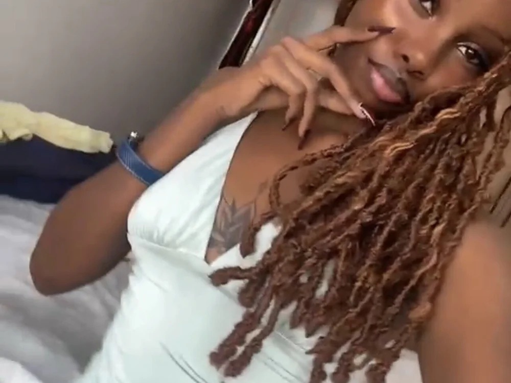 Queen_foxy075