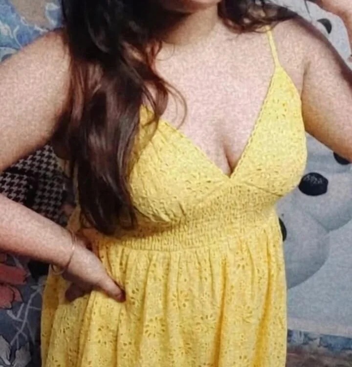 SEXY_AUNTYY