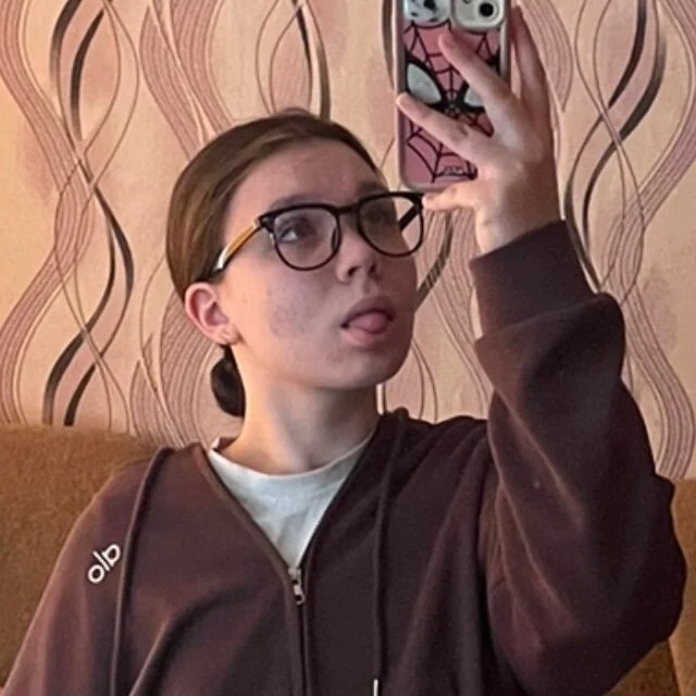 SallyFacing