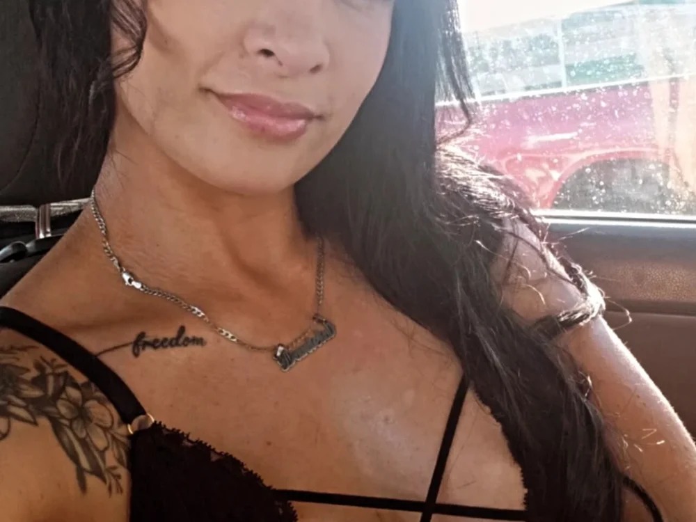 Samantha_Clark6
