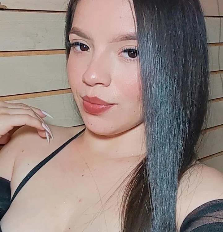Samantha__Velvet