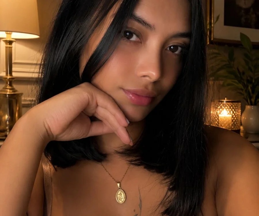 SarahSteel_