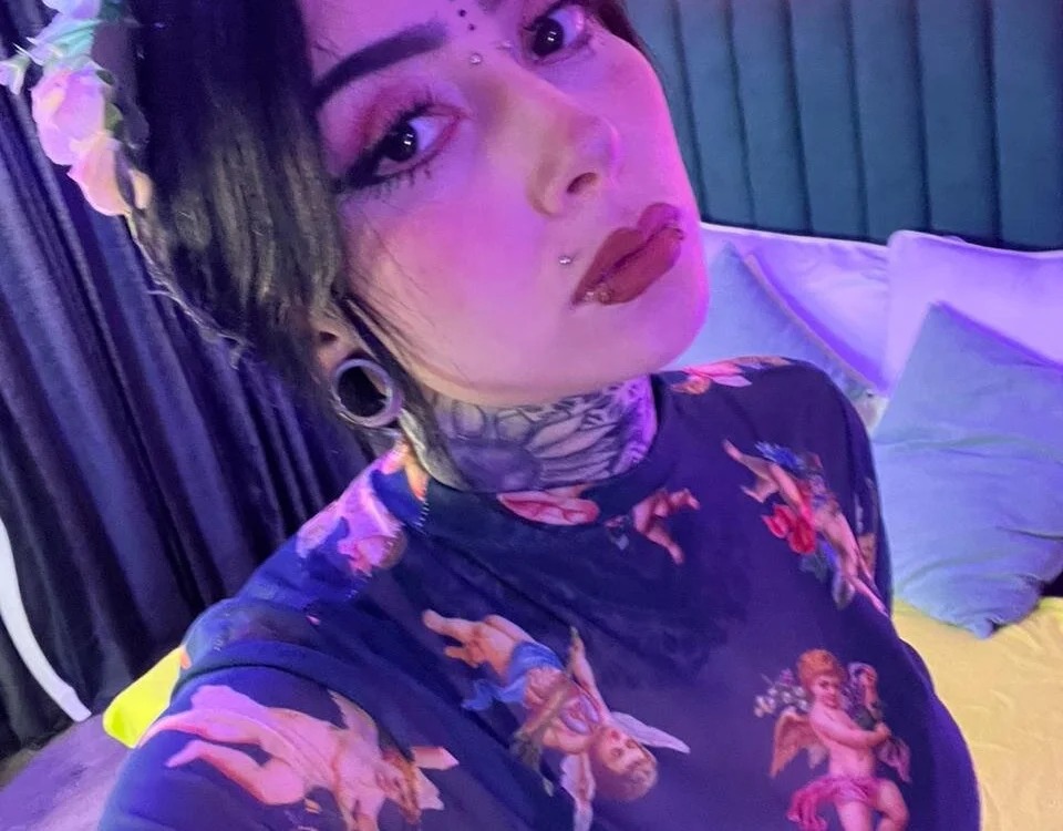 Scarleth_Fg_