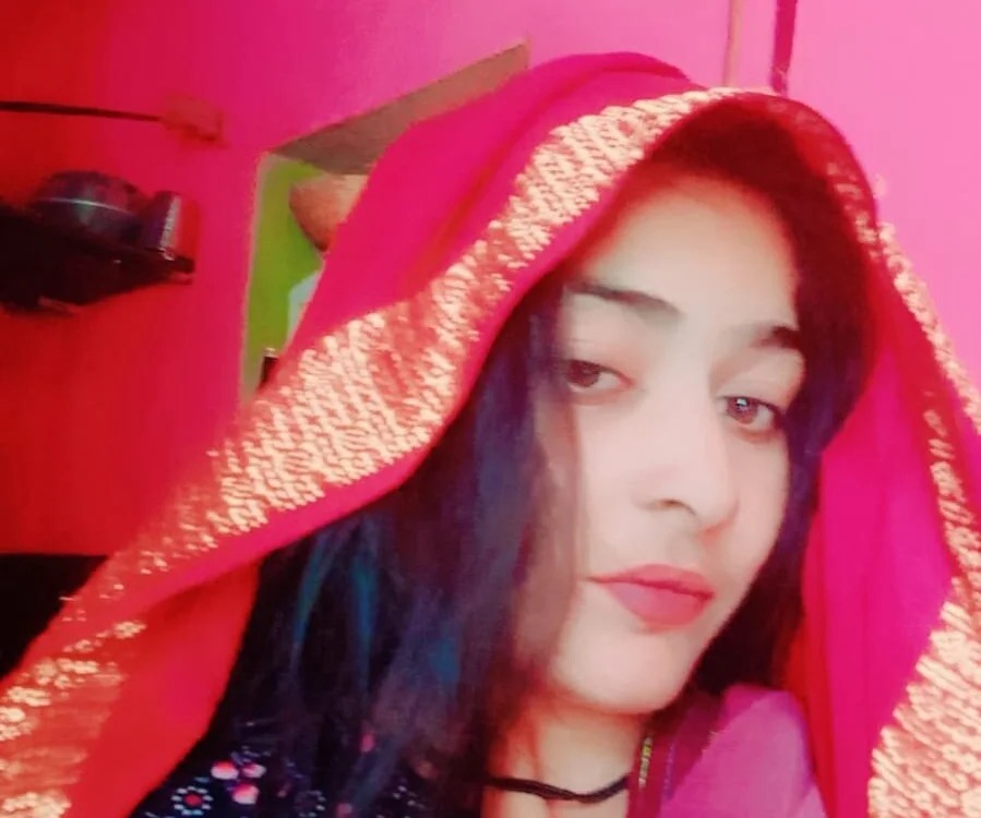 Seemaa8090