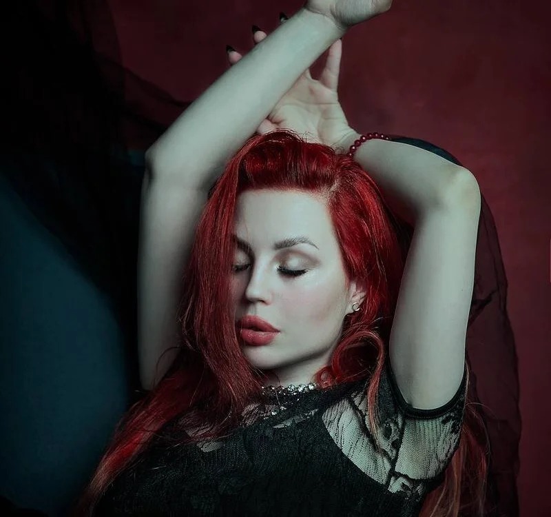 SelenaHollis