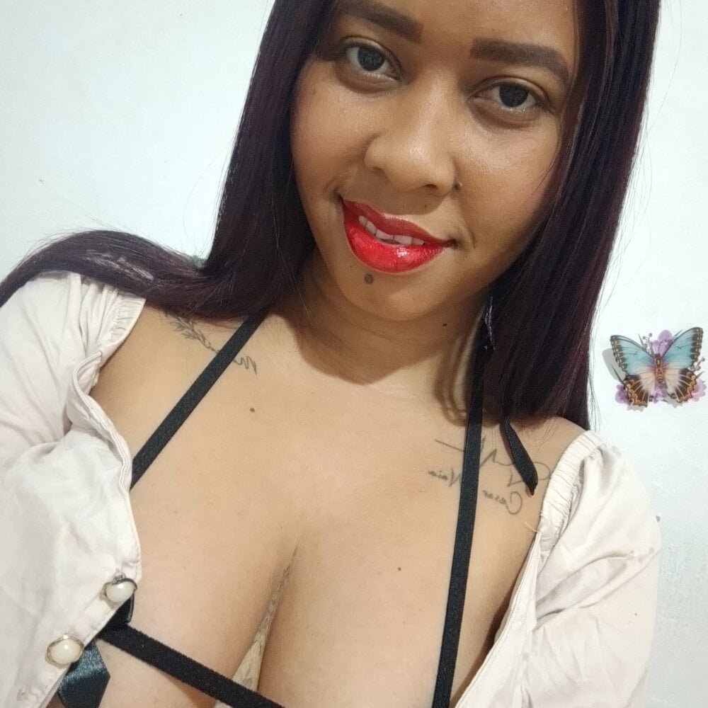 SexyNaomi29