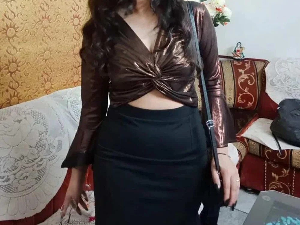 Sexy_roshni8