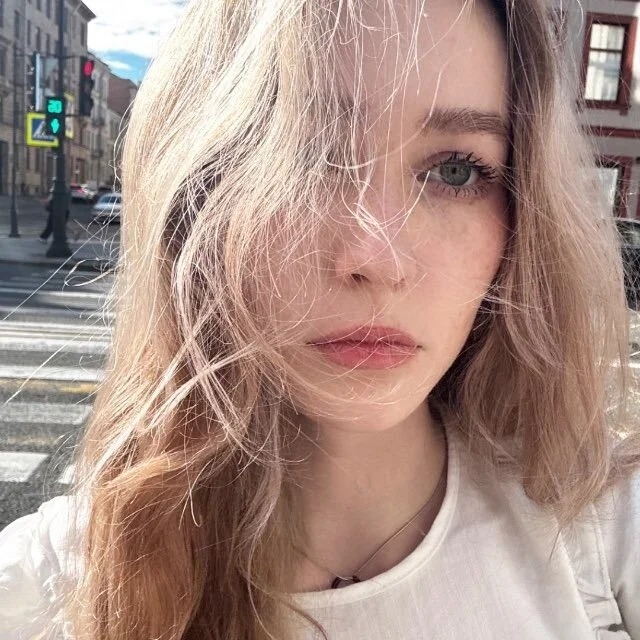 ShyandSkinnyAlice