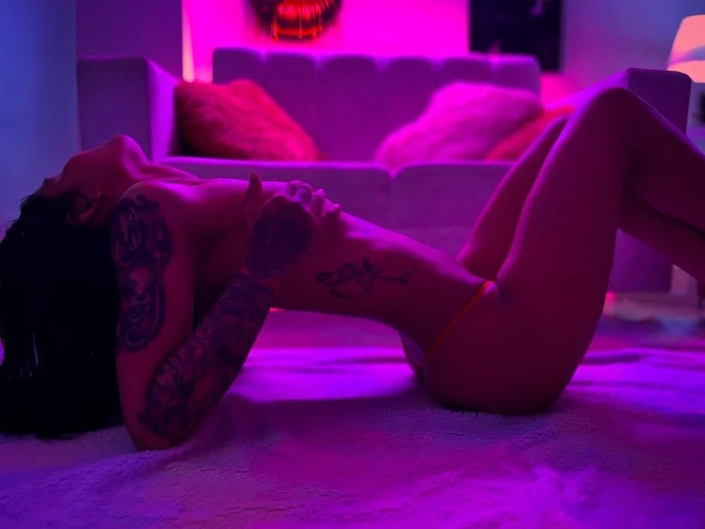 Skinny_slut_Nasty