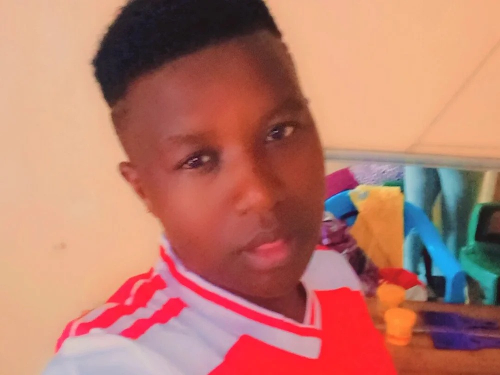 Sly_bootyebony